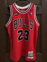 Michael Jordan Bulls 1997–98 Finals red jersey, actual size L sample photo